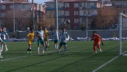 Kocasinan Şimşekspor 3 puanı 3 golle aldı