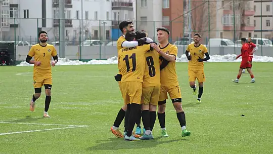 Kocasinan Şimşekspor galibiyetle başladı