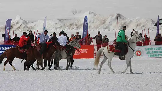 Kökbörü Oyunları Erciyes 2026 nefes kesti