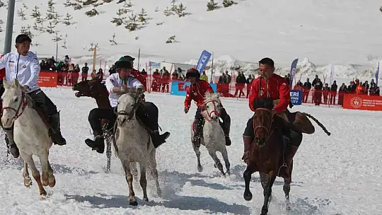 Kökbörü Oyunları Erciyes 2026 nefes kesti