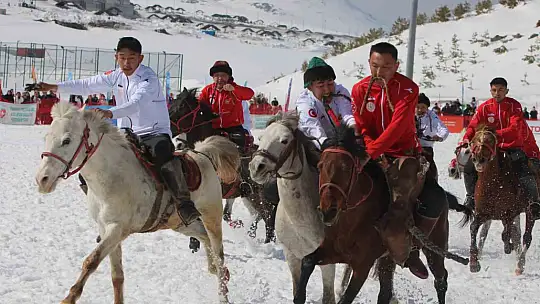 Kökbörü Oyunları Erciyes 2026 nefes kesti