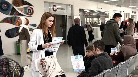 Kolon kanserine 'kolonoskopi' önerisi