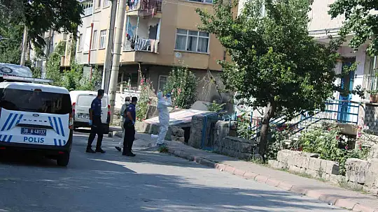 Komşular kokudan rahatsız oldu, acı olay ortaya çıktı