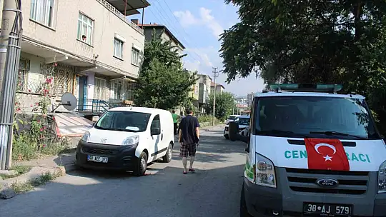 Komşular kokudan rahatsız oldu, acı olay ortaya çıktı