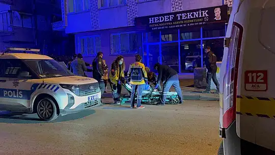 Köpek yüzünden çıkan kavgada 1 kişi bıçakla yaralandı