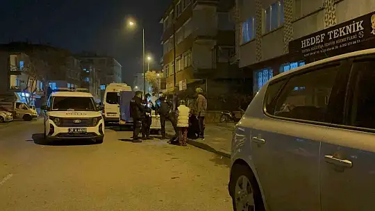 Köpek yüzünden çıkan kavgada 1 kişi bıçakla yaralandı