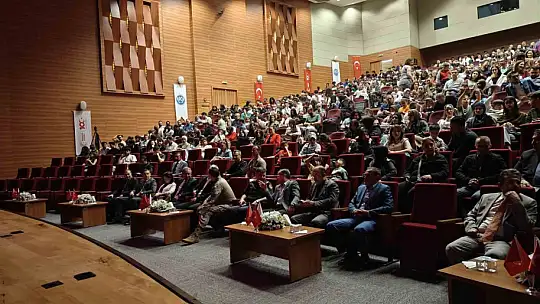 Kumar bağımlılığını tiyatro ile anlattılar