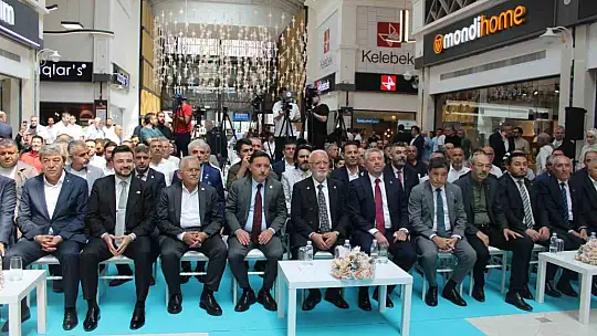 Kumsmall AVM'de 24 yeni mağaza açıldı