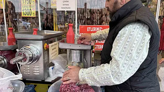 Kurbanlıklar sucuk oldu