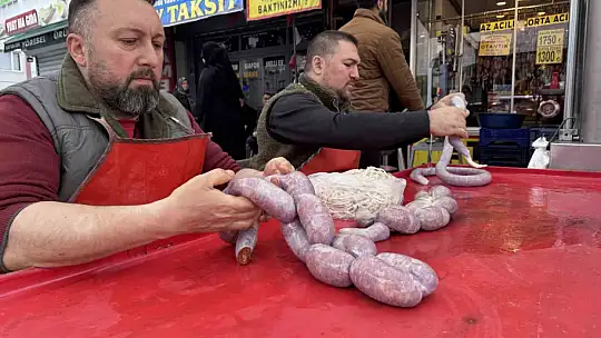 Kurbanlıklar sucuk oldu