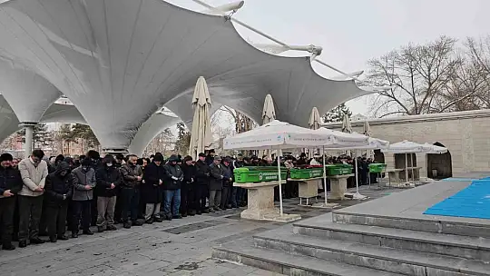 Kurtuluş Savaşı gazisinin kızı 102 yaşında hayatını kaybetti