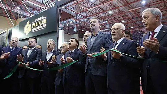 Kutsal Emanetler ve Vakıf Eserleri Sergisi açıldı