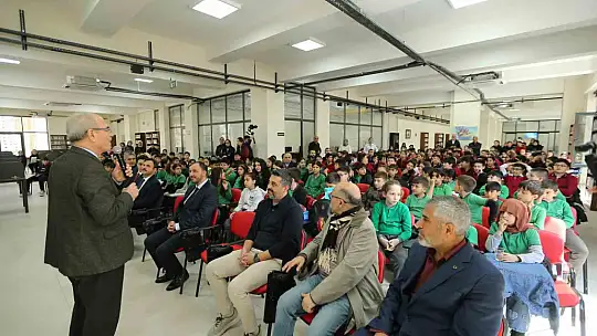 Kütüphane Haftası'na özel Yazar-Okur Buluşmaları