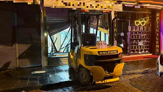 Kuyumcuda forkliftli hırsızlık