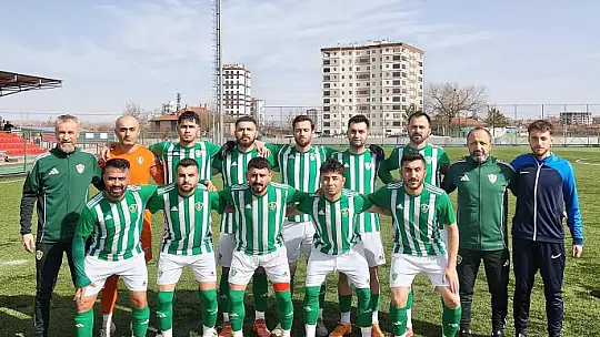 Lider Kayseri Şekerspor adım adım ilerliyor