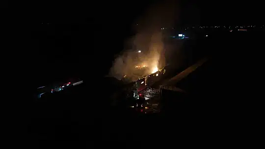Mantar üretim tesisinde yangın