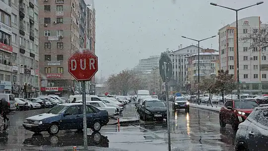 Mart karı Kayseri'yi beyaza bürüdü