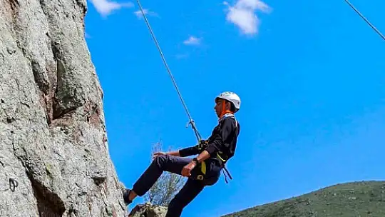 Mazaka Artıbir Dağcılık Kulübü'nden Kayseri'de örnek bir eğitim: Yaz dağcılık eğitimi başarıyla tamamlandı