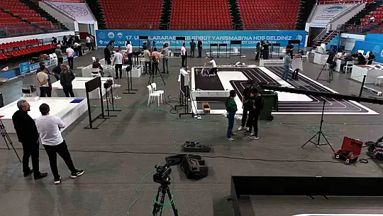 MEB Robot Yarışması için hummalı çalışmalar sürüyor