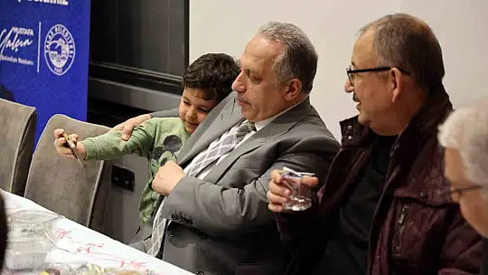 Mehmet Özhaseki Talas'ın İkram Sofrası'nda