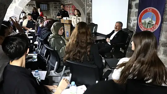 Mektep Melikgazi'de eğitim alan gençler topluma ışık olacaklar