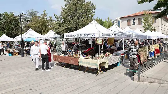 Melikgazi Antik Rüzgarı nostalji rüzgarı estirdi
