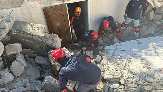 Melikgazi Arama Kurtarma Ekibi deprem tatbikatında yerini aldı