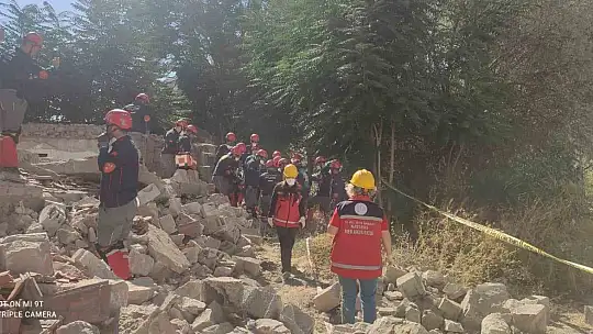 Melikgazi Arama Kurtarma Ekibi deprem tatbikatında yerini aldı