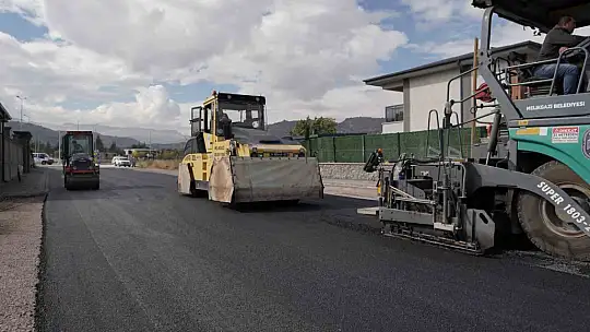 Melikgazi Belediyesi 2025 yılı asfalt sezonu boyunca 80 kilometre yol yaptı
