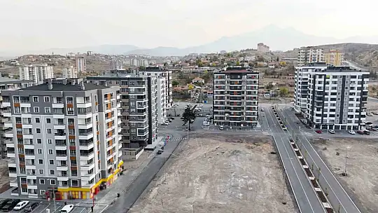 Melikgazi Belediyesi 21 aileyi daha kolay ödeme imkanı ile ev sahibi yapacak