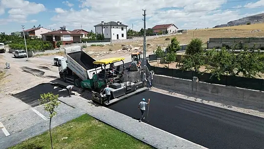 Melikgazi Belediyesi 5 yılda 661 kilometre rekor asfalt yol yaptı
