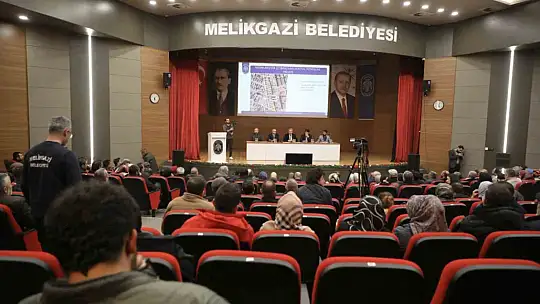 Melikgazi Belediyesi Aydınlıkevler'de yeni kentsel dönüşüm çalışması için butona bastı