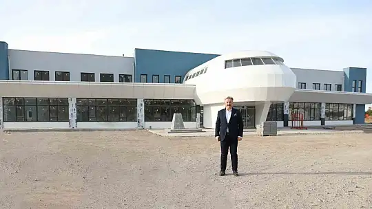 Melikgazi Belediyesi eğitim yatırımlarıyla takdir topluyor