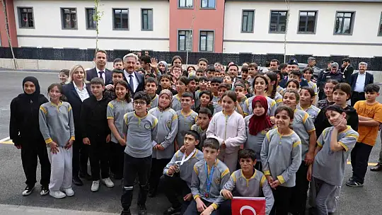 Melikgazi Belediyesi Kazım Karabekir İlkokulu ve Ortaokulu açıldı