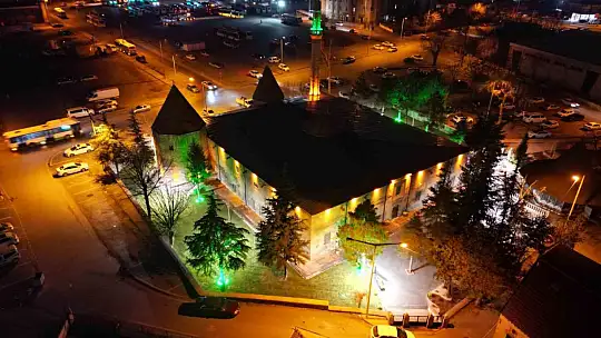 Melikgazi Belediyesi Lale Camii Ve Külliyesi'ni güzelleştiriyor