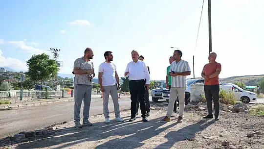 Melikgazi Belediyesi'nden 4 mahalleye asfalt atağı