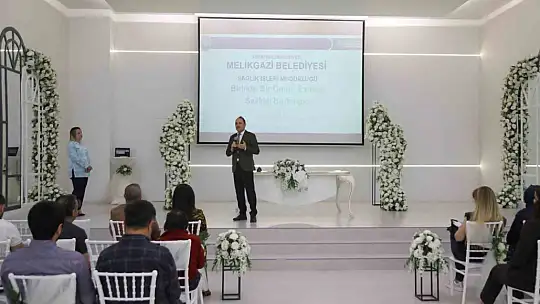 Melikgazi Belediyesi'nden Evlilikte İletişim semineri