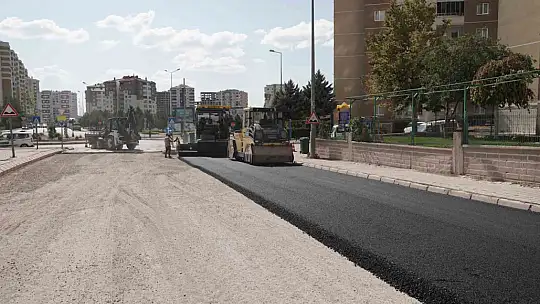 Melikgazi Belediyesi'nden İldem Bölgesi'nde kapsamlı asfalt çalışması