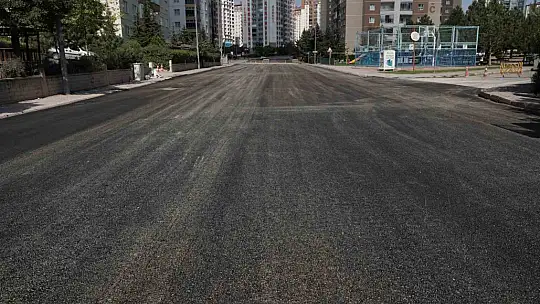 Melikgazi Belediyesi'nden İldem Bölgesi'nde kapsamlı asfalt çalışması
