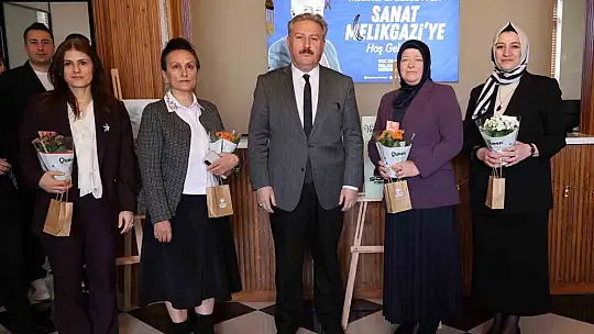 Melikgazi Belediyesi'nden Kadınlar Günü'ne özel el emeği sergi