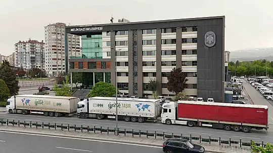 Melikgazi Belediyesi'nin yardım tırları Gazze'ye doğru yola çıktı