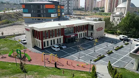 Melikgazi Belediyesi sağlık yatırımlarıyla takdir topluyor