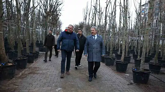 Melikgazi Belediyesi, yeni ağaçlarla nefes olmaya devam ediyor