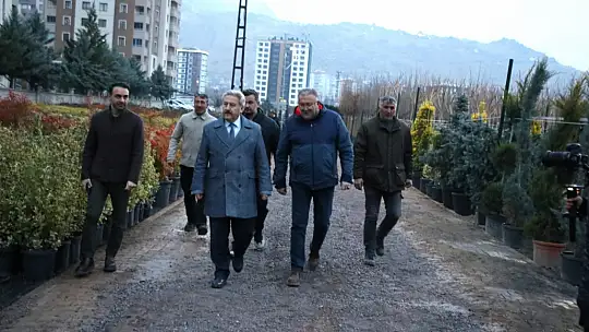 Melikgazi Belediyesi, yeni ağaçlarla nefes olmaya devam ediyor