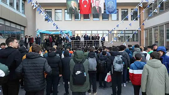 Melikgazi Belediyesi yeni bir Akıl Küpü Kütüphanesi'nin daha açılışını gerçekleştirdi