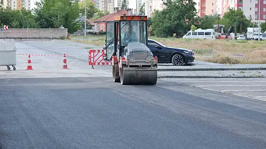 Melikgazi Belediyesi, Yıldırım Beyazıt Mahallesi'ne yaptığı yeni yol ile ulaşımı rahatlatacak