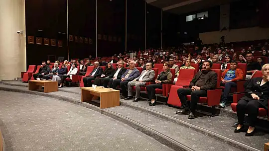 Melikgazi'de 'Kızılelma' konferansı