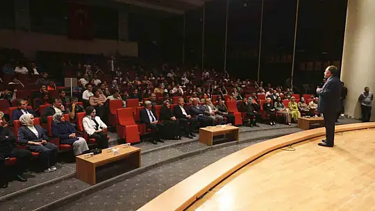 Melikgazi'de 'Kızılelma' konferansı