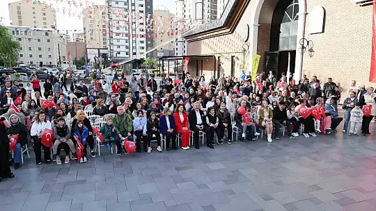 Melikgazi'de 19 Mayıs'ın heyecan ve coşkusu, Gençlik Orkestrası'nın konseriyle taçlandı