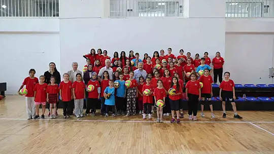 Melikgazi'de 7 bini aşkın kursiyerle yaz dolu dolu geçiyor